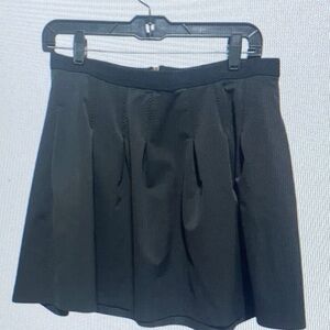 Lululemon Future Varsity Skirt in Excellent Condition, Size 10
